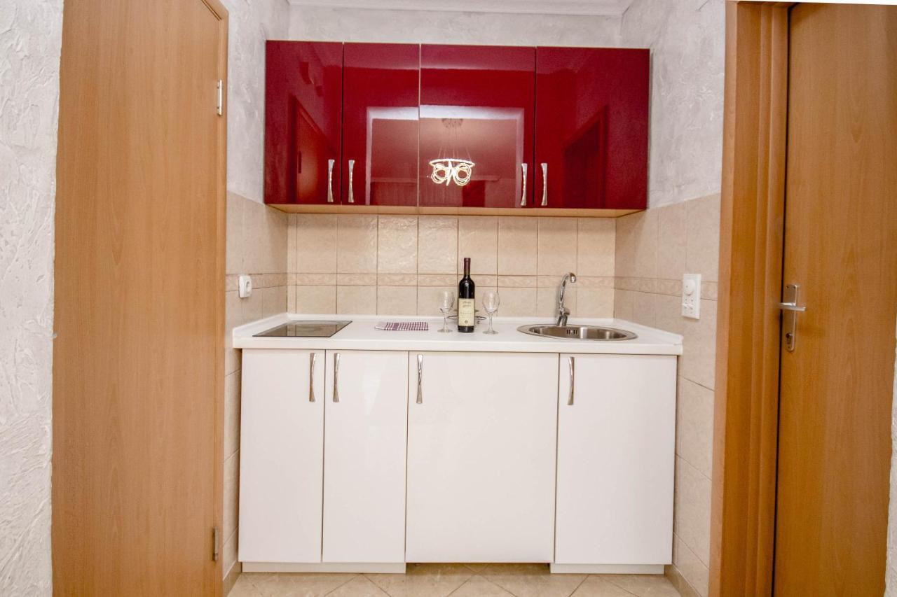 Ani Apartmani Добра Вода Екстер'єр фото