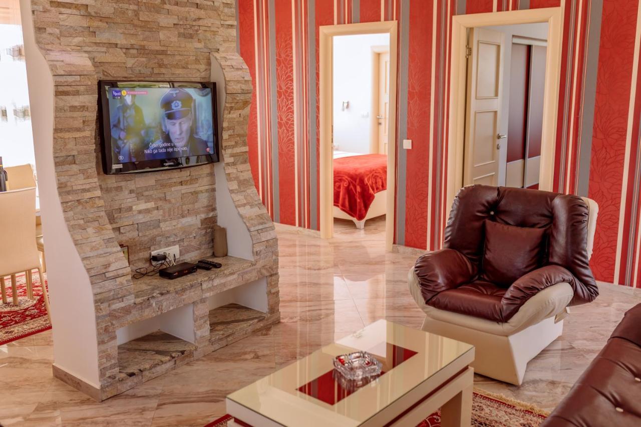 Ani Apartmani Добра Вода Екстер'єр фото