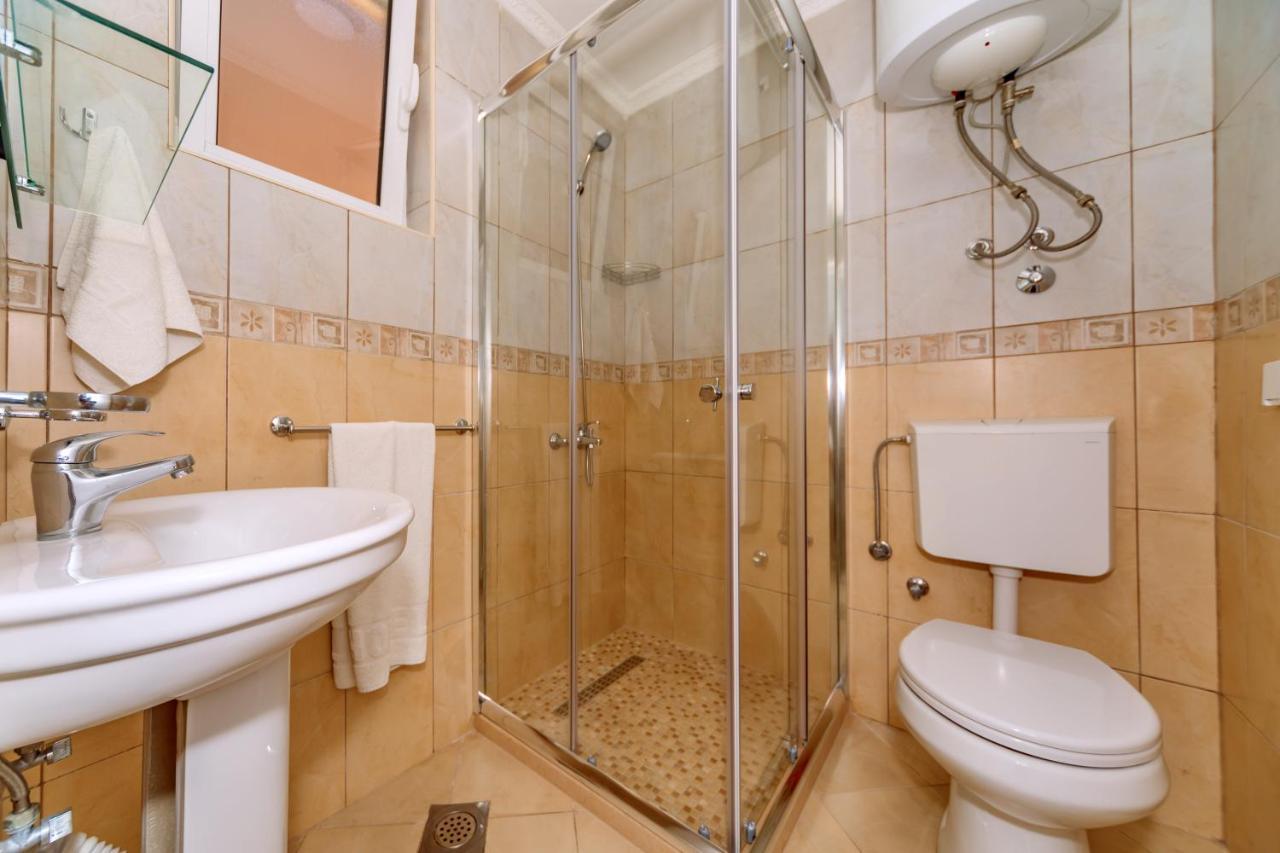 Ani Apartmani Добра Вода Екстер'єр фото